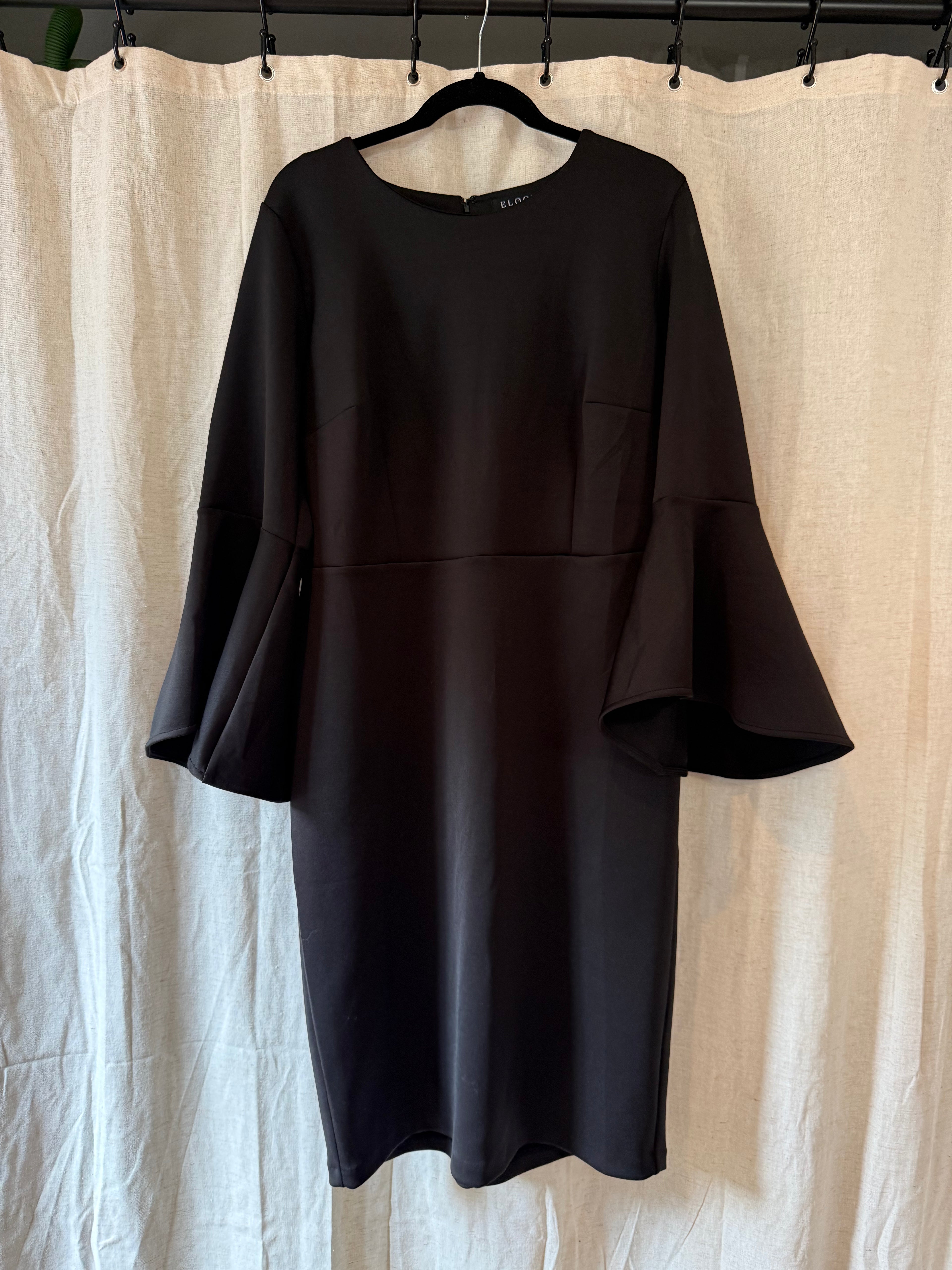 Eloqui Dress Size 16