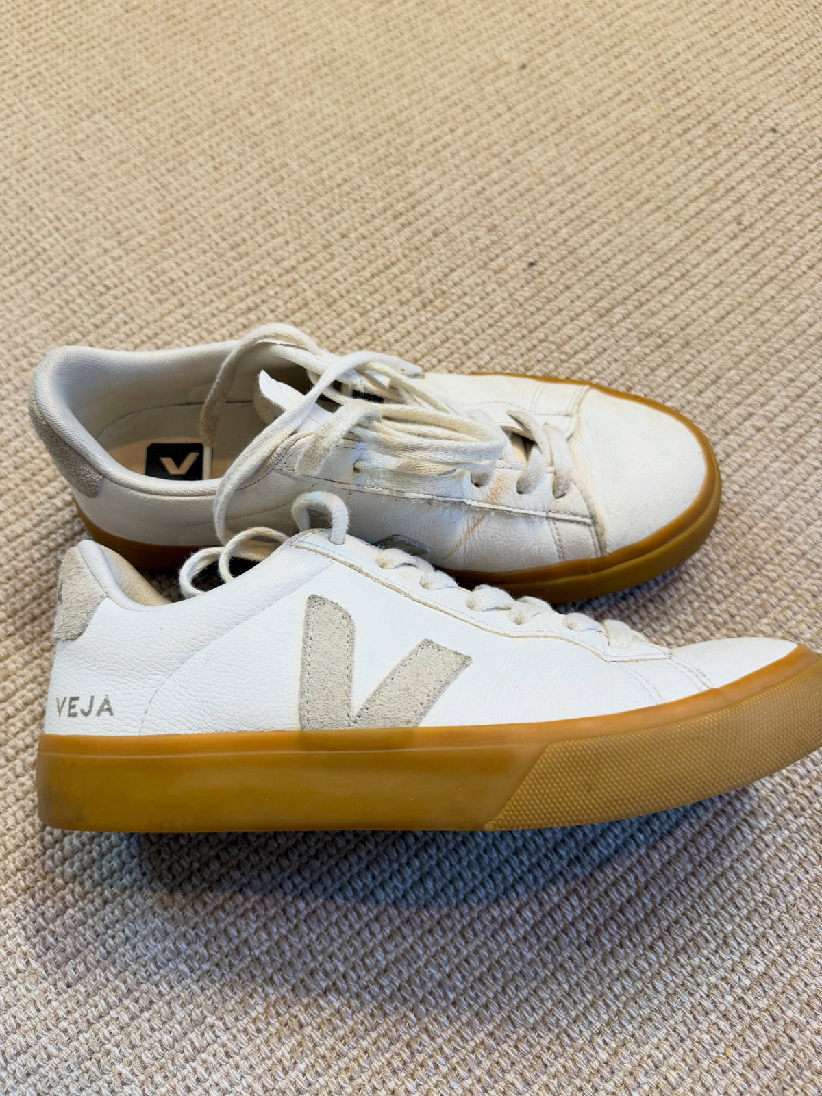 Veja Sneakers Size 7.5
