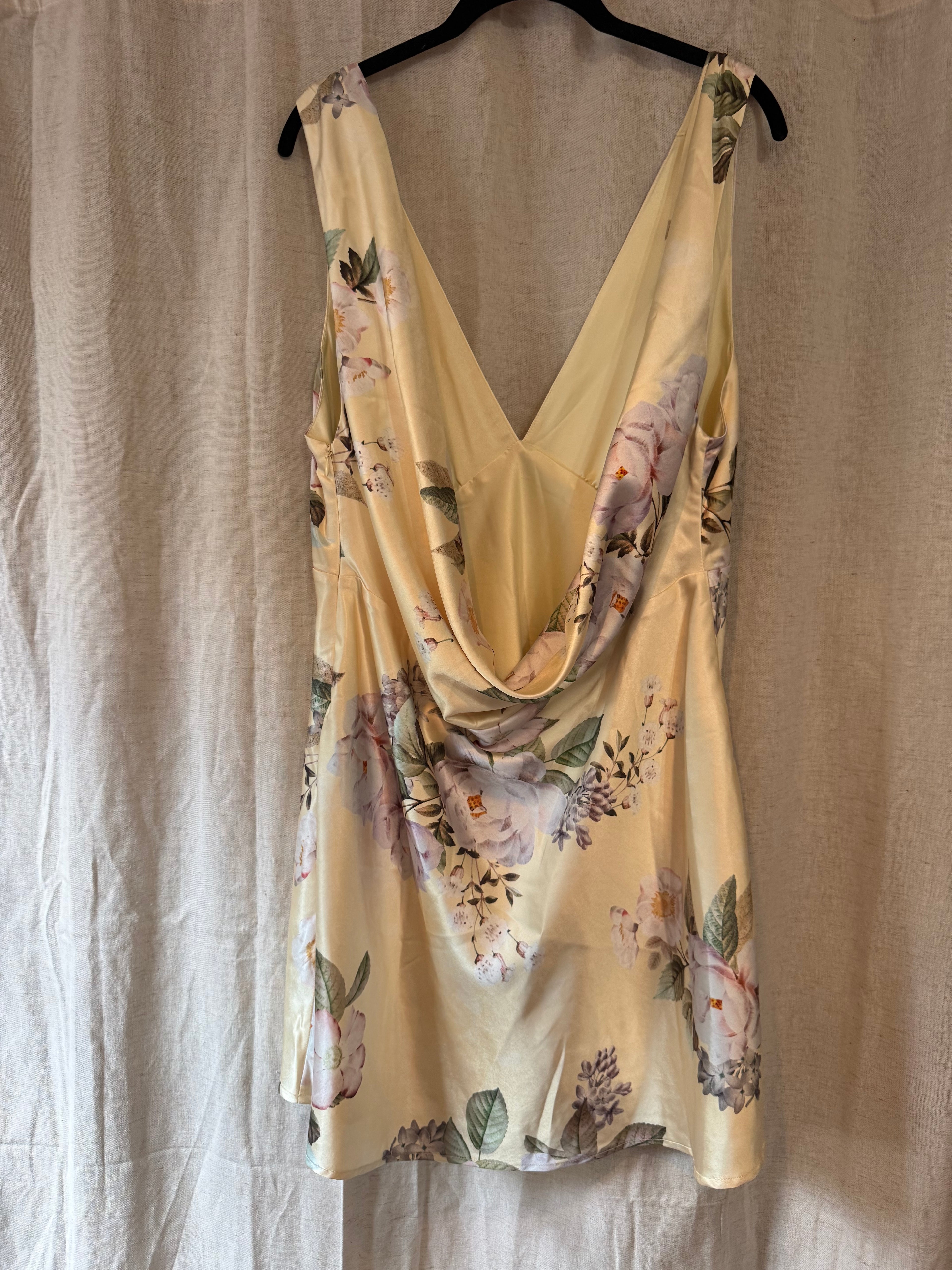Meshki NWT Dress Size XXXL